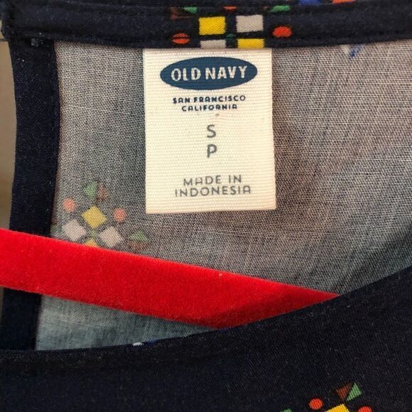 Old Navy shift dress with ruffle bell sleeves - Picture 2 of 5